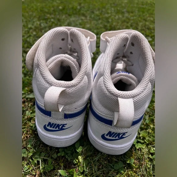 Nike Youth size 5.5Y Big Kid Court Borough Mid 2 Blue & White High Top Sneakers - Picture 6 of 9